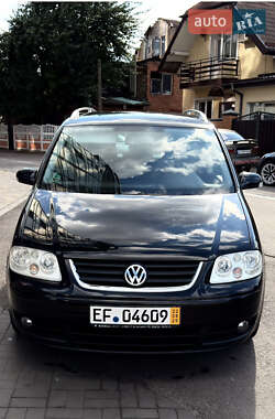 Минивэн Volkswagen Touran 2006 в Луцке