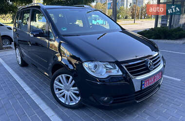 Минивэн Volkswagen Touran 2008 в Полтаве