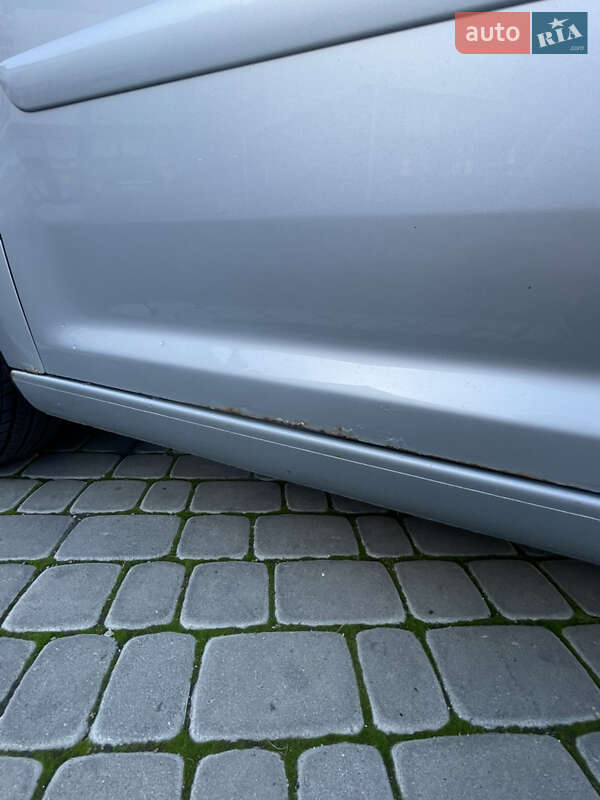 Мінівен Volkswagen Touran 2004 в Коломиї фото 7 Мінівен Volkswagen Touran 2004 в Коломиї