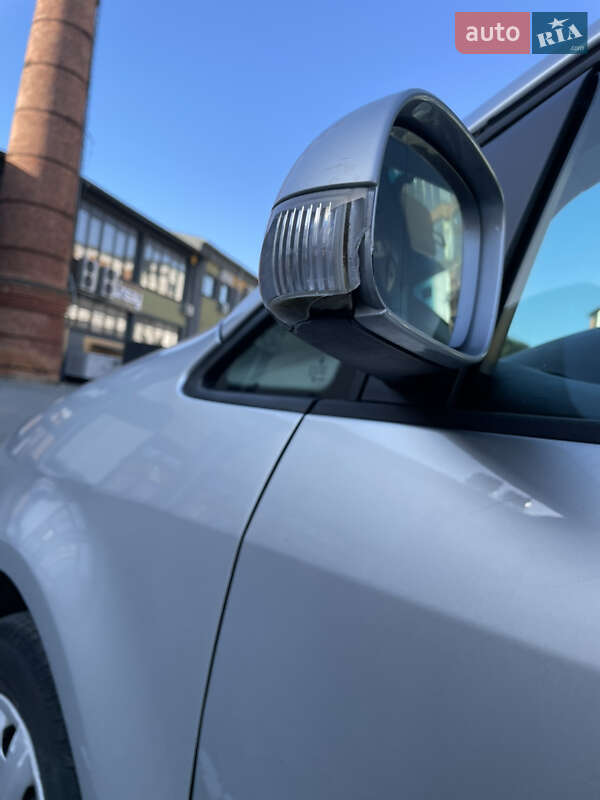 Мінівен Volkswagen Touran 2004 в Коломиї фото 10 Мінівен Volkswagen Touran 2004 в Коломиї