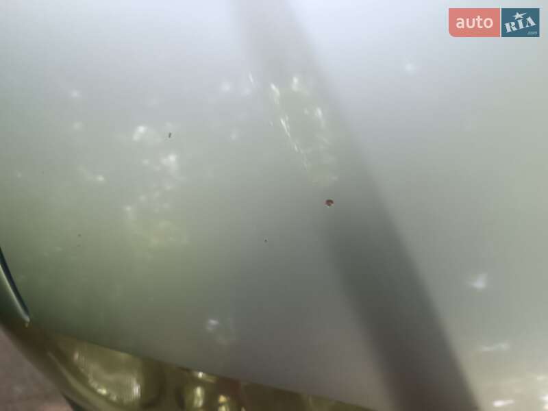 Мінівен Volkswagen Touran 2003 в Чернівцях