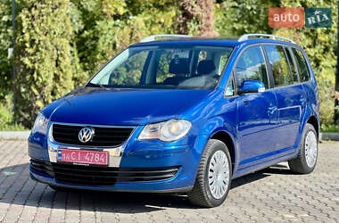 Минивэн Volkswagen Touran 2007 в Ивано-Франковске