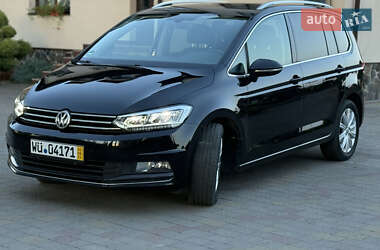Мікровен Volkswagen Touran 2016 в Стрию