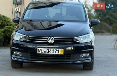 Мікровен Volkswagen Touran 2016 в Стрию
