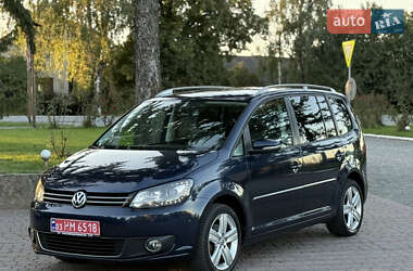Минивэн Volkswagen Touran 2011 в Староконстантинове