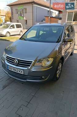 Минивэн Volkswagen Touran 2007 в Могилев-Подольске