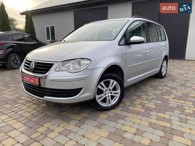 Volkswagen Touran 2010