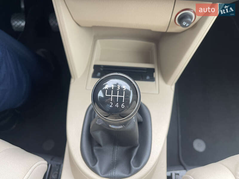 Минивэн Volkswagen Touran 2015 в Житомире