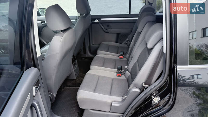 Минивэн Volkswagen Touran 2011 в Луцке фото 10 Минивэн Volkswagen Touran 2011 в Луцке