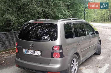 Минивэн Volkswagen Touran 2007 в Теофиполе