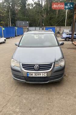 Минивэн Volkswagen Touran 2007 в Киеве