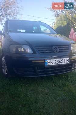 Минивэн Volkswagen Touran 2005 в Ровно
