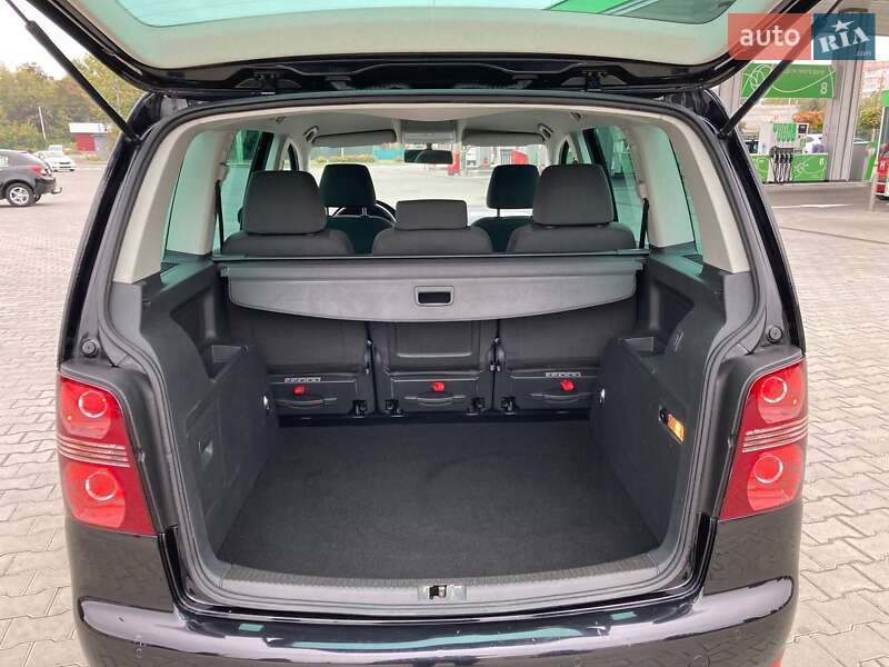 Минивэн Volkswagen Touran 2007 в Виннице