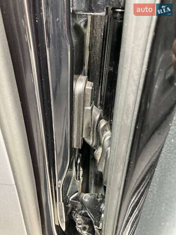 Минивэн Volkswagen Touran 2007 в Виннице