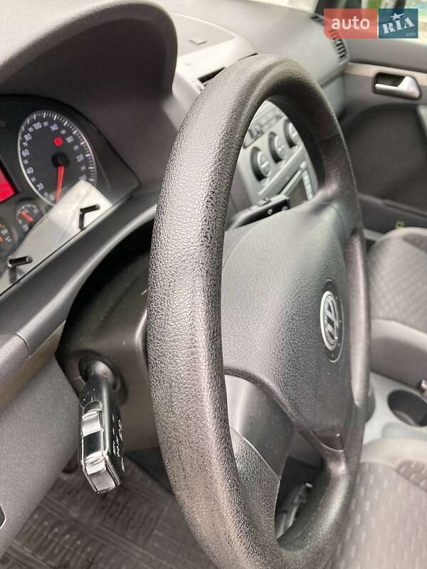 Минивэн Volkswagen Touran 2007 в Виннице