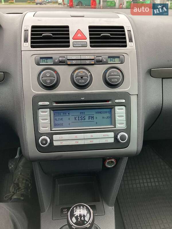 Минивэн Volkswagen Touran 2007 в Виннице