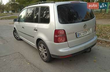 Минивэн Volkswagen Touran 2007 в Запорожье