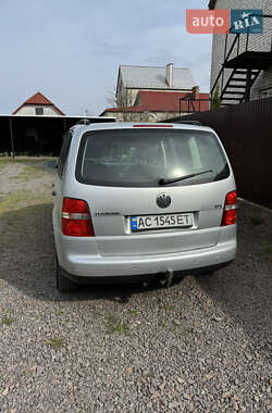 Минивэн Volkswagen Touran 2006 в 