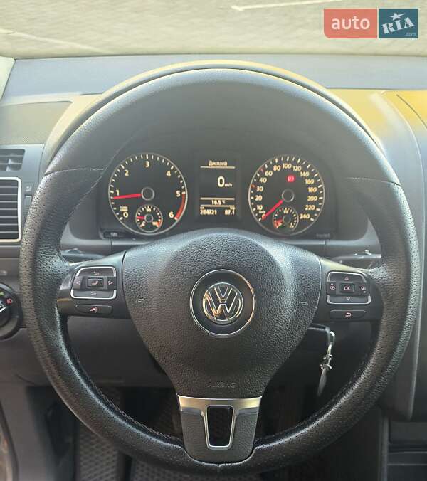 Мінівен Volkswagen Touran 2010 в Виноградові