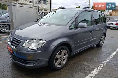 Мінівен Volkswagen Touran 2007 в Луцьку