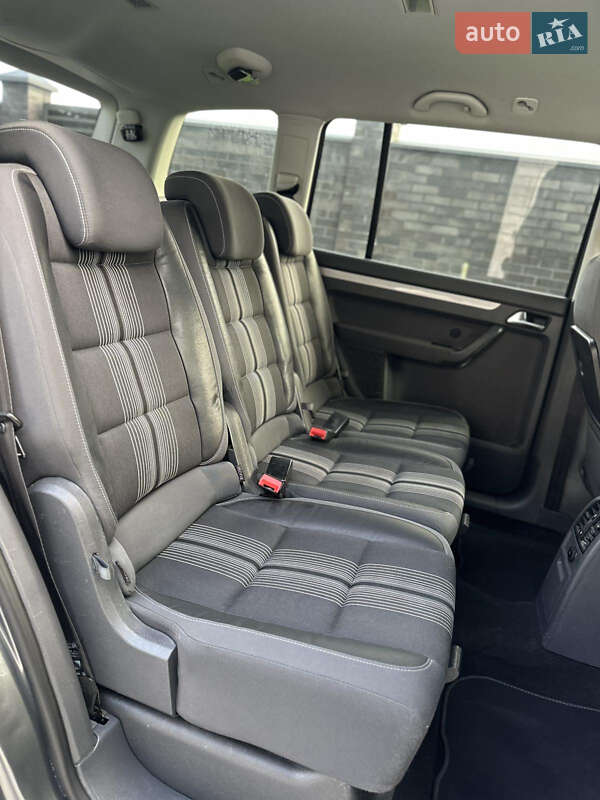 Мінівен Volkswagen Touran 2012 в Луцьку фото 60 Мінівен Volkswagen Touran 2012 в Луцьку
