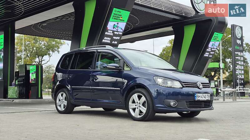 Мінівен Volkswagen Touran 2014 в Одесі
