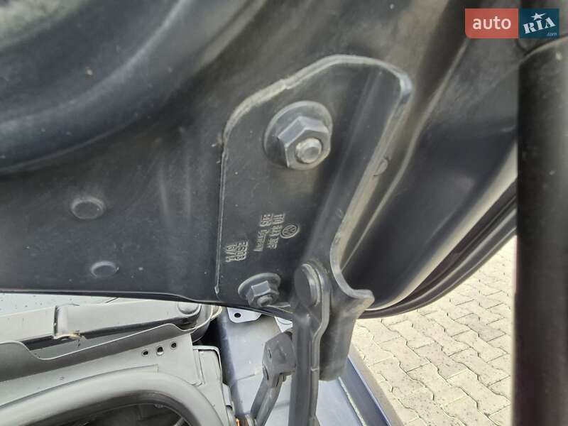 Мінівен Volkswagen Touran 2014 в Одесі