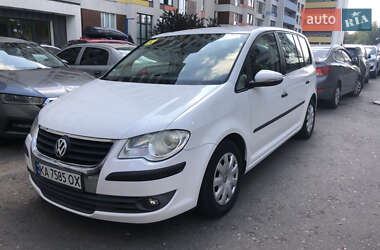 Минивэн Volkswagen Touran 2009 в Киеве