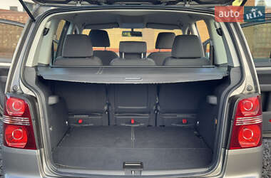 Минивэн Volkswagen Touran 2007 в 