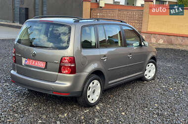 Минивэн Volkswagen Touran 2007 в 