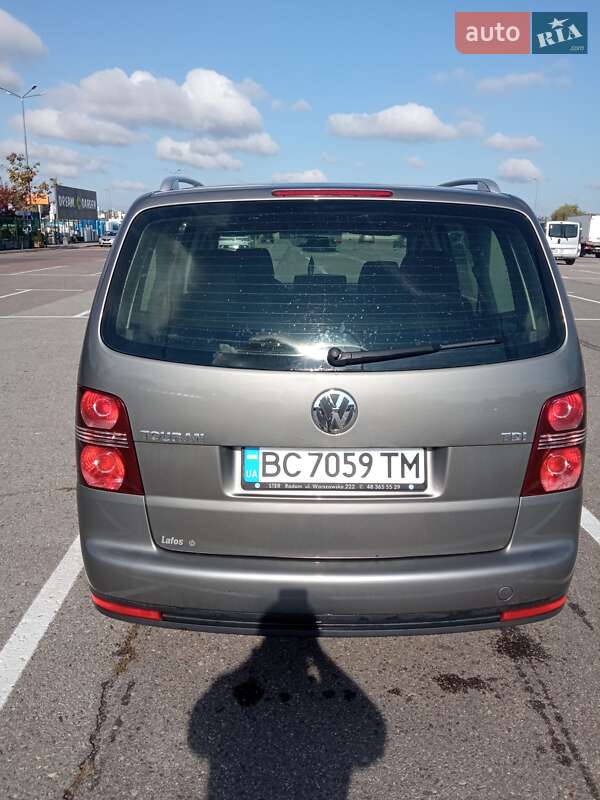 Мінівен Volkswagen Touran 2008 в Львові