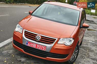 Минивэн Volkswagen Touran 2010 в Белой Церкви
