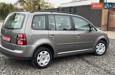 Минивэн Volkswagen Touran 2007 в 