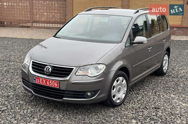 Минивэн Volkswagen Touran 2007 в 