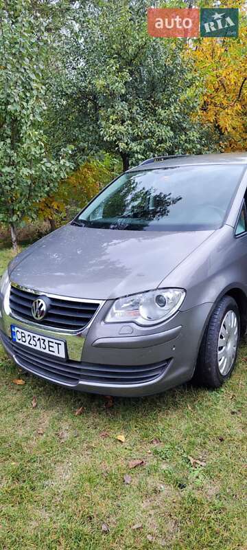 Минивэн Volkswagen Touran 2008 в Прилуках