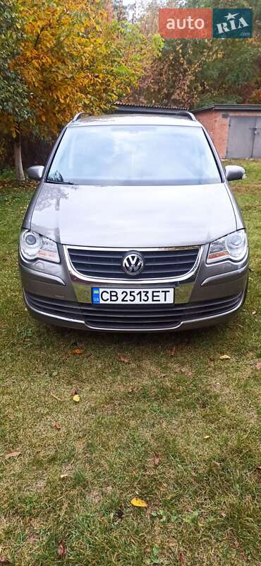 Минивэн Volkswagen Touran 2008 в Прилуках