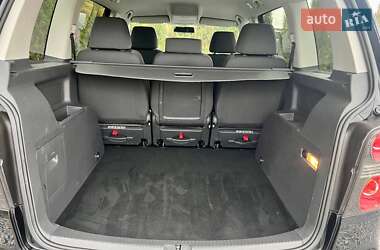 Минивэн Volkswagen Touran 2009 в 