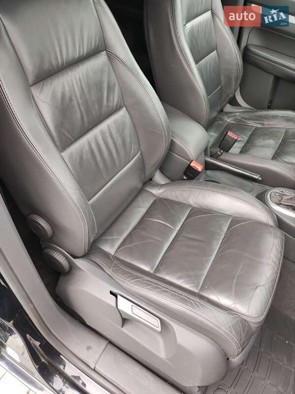 Мінівен Volkswagen Touran 2004 в Кам'янець-Подільському