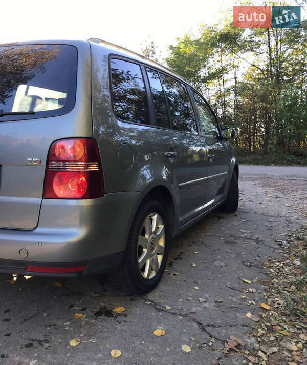 Минивэн Volkswagen Touran 2007 в Ковеле