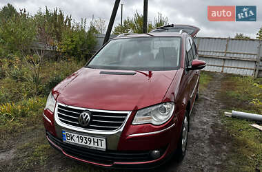 Мінівен Volkswagen Touran 2007 в Житомирі