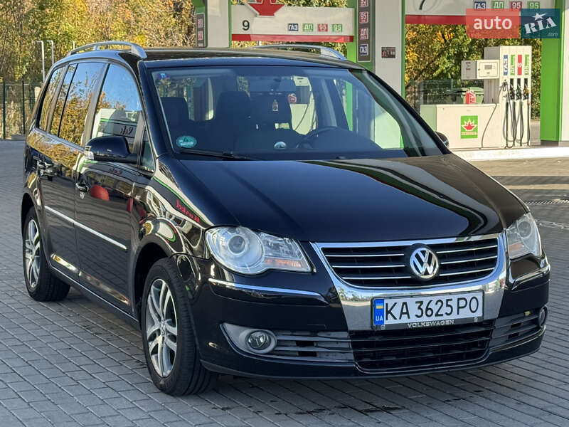 Минивэн Volkswagen Touran 2008 в Киеве фото 5 Минивэн Volkswagen Touran 2008 в Киеве