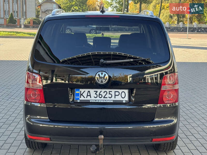 Минивэн Volkswagen Touran 2008 в Киеве фото 11 Минивэн Volkswagen Touran 2008 в Киеве