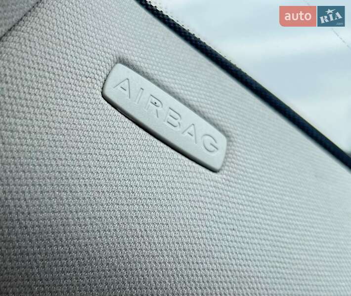 Минивэн Volkswagen Touran 2011 в Киеве