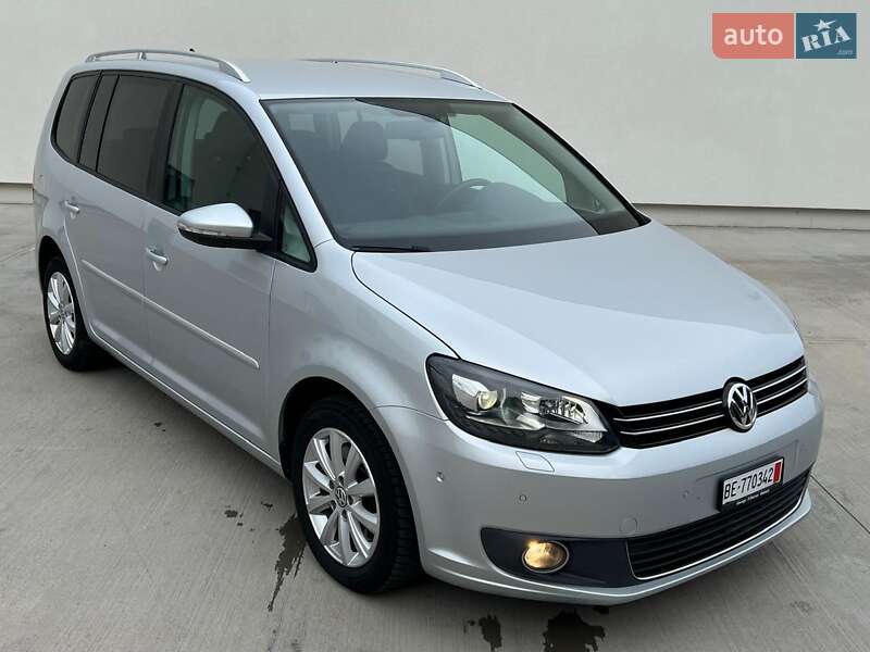 Минивэн Volkswagen Touran 2011 в Киеве