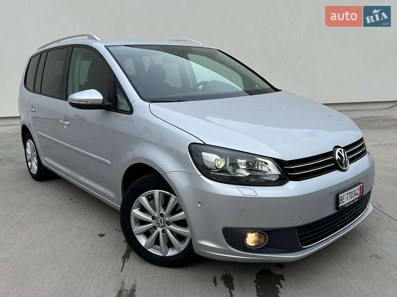Минивэн Volkswagen Touran 2011 в Киеве