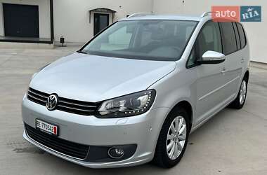 Минивэн Volkswagen Touran 2011 в Киеве
