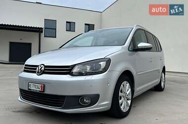 Минивэн Volkswagen Touran 2011 в Киеве