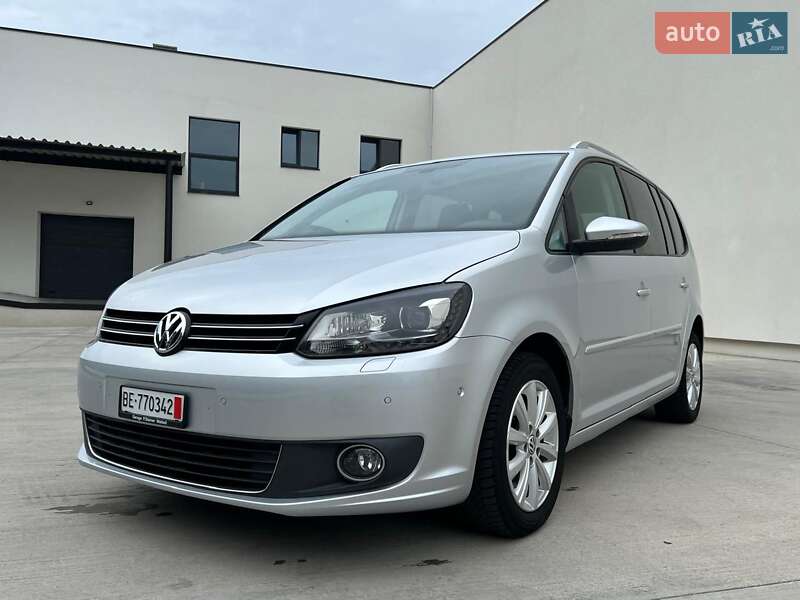 Минивэн Volkswagen Touran 2011 в Киеве