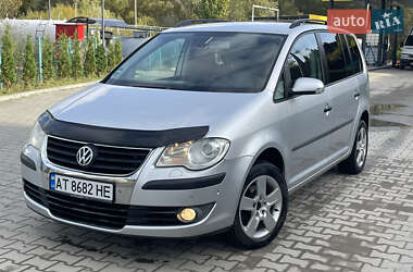 Минивэн Volkswagen Touran 2007 в Турке