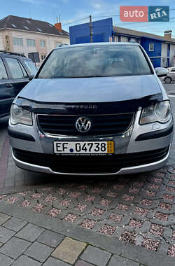 Минивэн Volkswagen Touran 2007 в Луцке